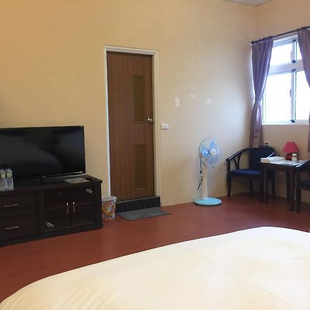 Taitung East First B&B מראה חיצוני תמונה
